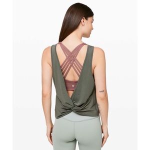 lululemon twist it tank
